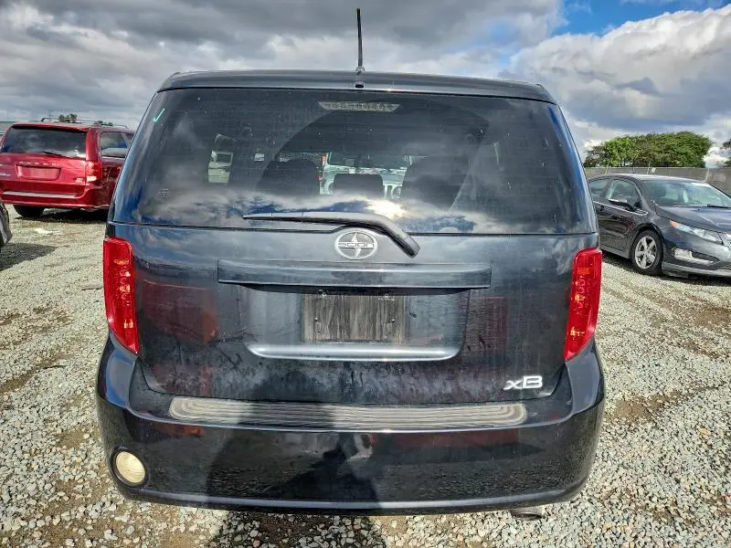 2010 TOYOTA SCION XB  