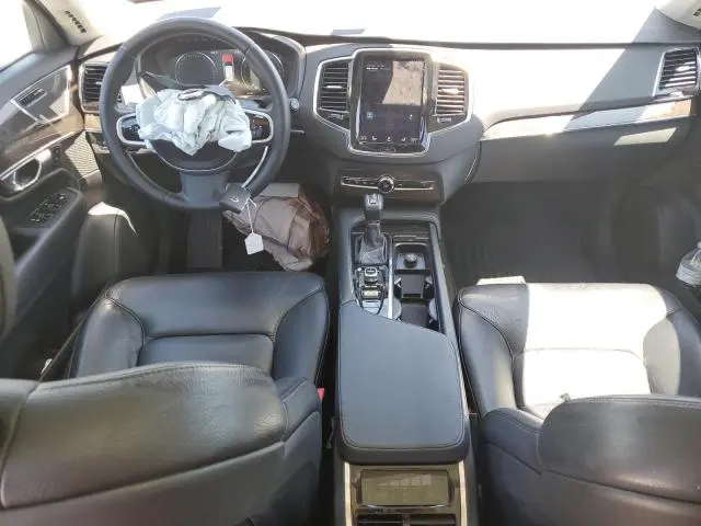2017 VOLVO XC90 T6  