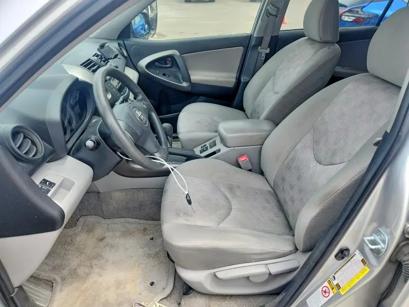 2011 TOYOTA RAV4 BASE  