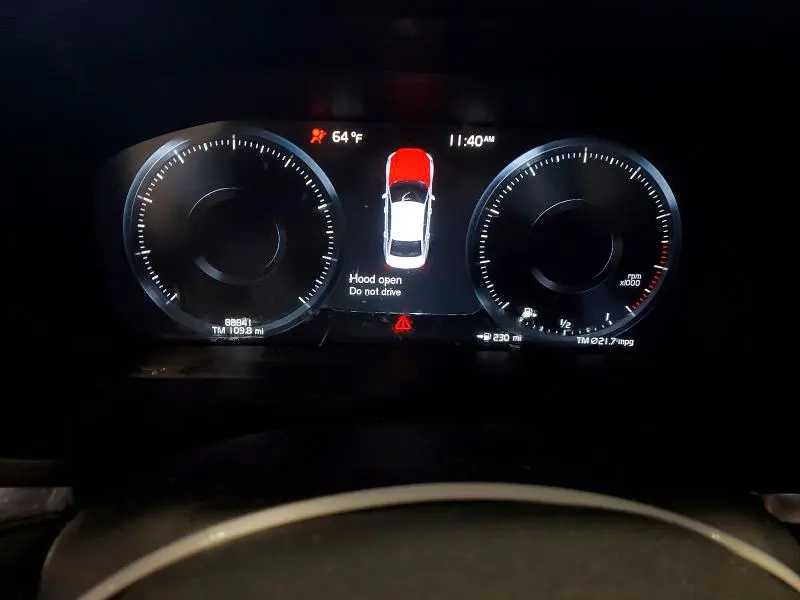 2020 VOLVO S60 T6 MOMENTUM  