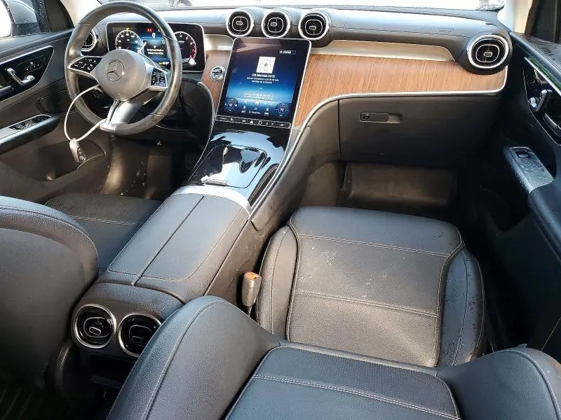 2023 MERCEDES-BENZ GLC 300 4MATIC  