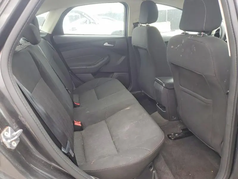 2018 FORD FOCUS SE  