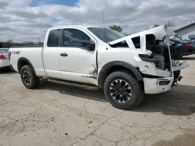 2020 NISSAN TITAN SV