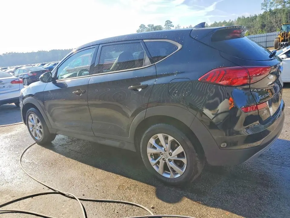 2021 HYUNDAI TUCSON SE  