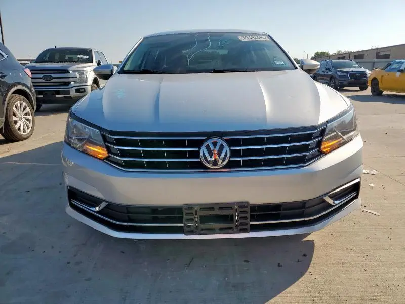 2018 VOLKSWAGEN PASSAT S  