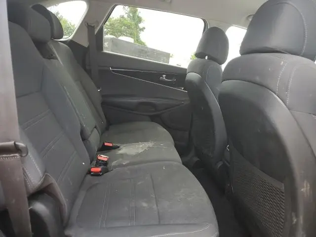 2017 KIA SORENTO LX  