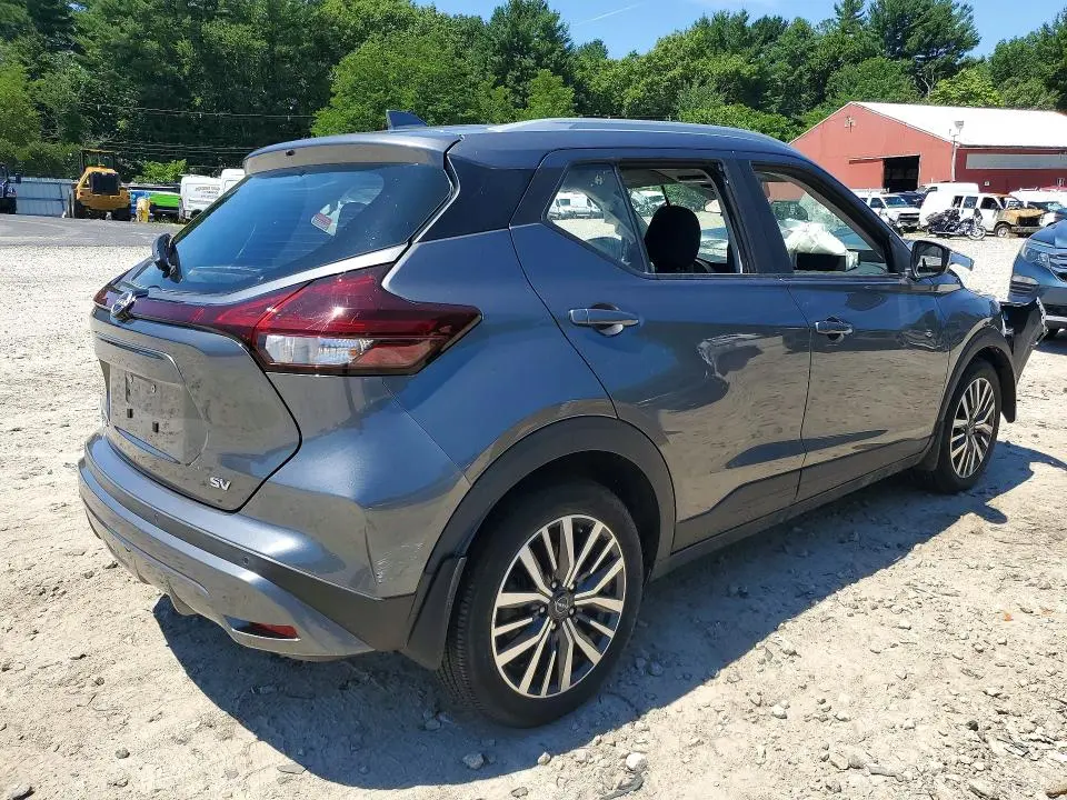 2023 NISSAN KICKS SV  