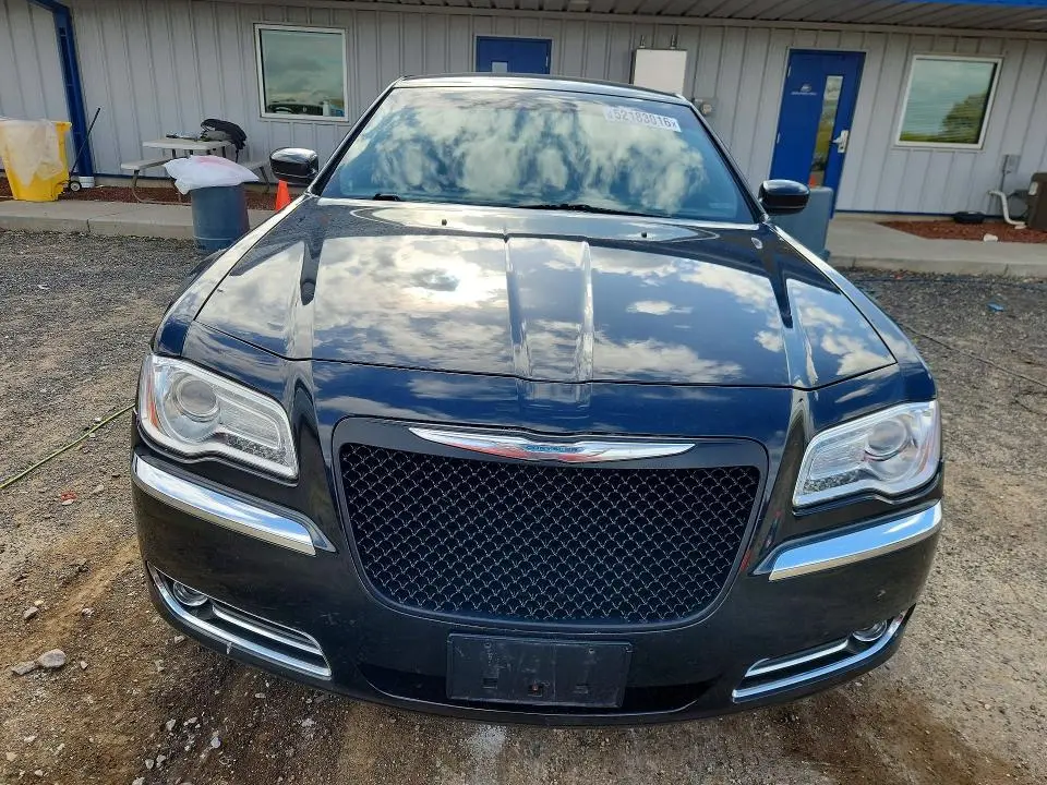 2013 CHRYSLER 300   