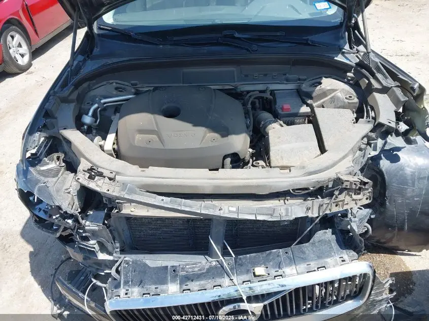 2018 VOLVO XC60 T5 MOMENTUM