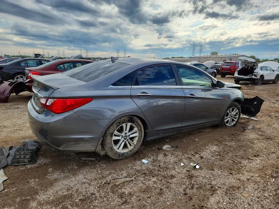 2013 HYUNDAI SONATA GLS  