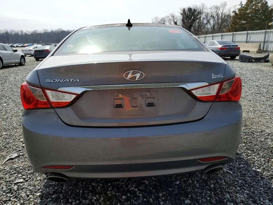 2011 HYUNDAI SONATA SE  