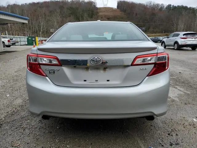 2012 TOYOTA CAMRY SE  