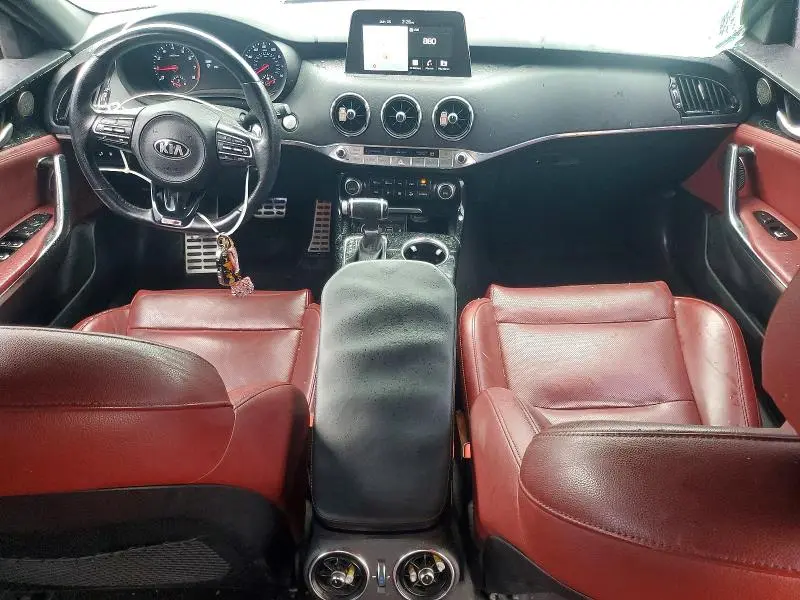 2021 KIA STINGER GT-LINE  