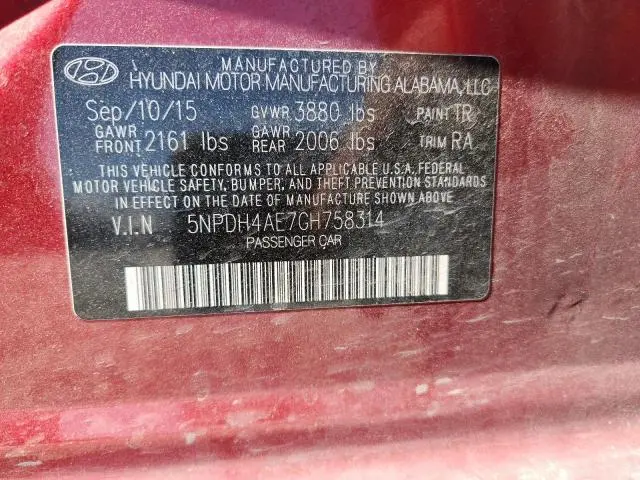 2016 HYUNDAI ELANTRA SE  