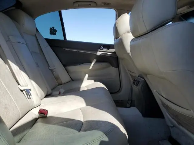 2011 INFINITI G37 BASE  