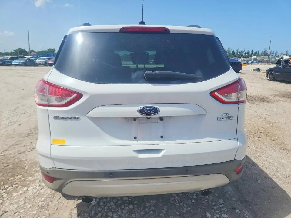 2014 FORD ESCAPE SE  
