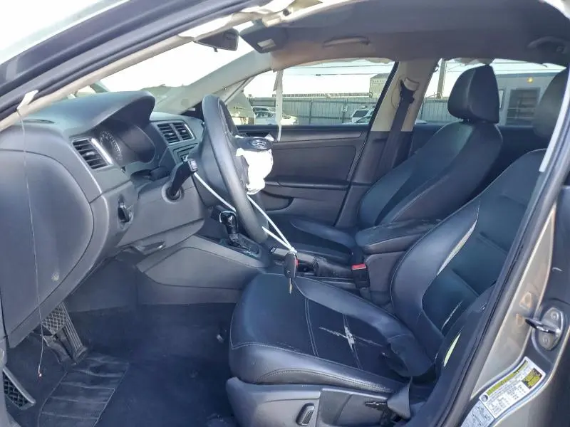 2014 VOLKSWAGEN JETTA SE  