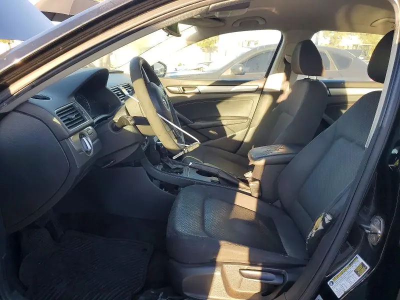 2012 VOLKSWAGEN PASSAT S  