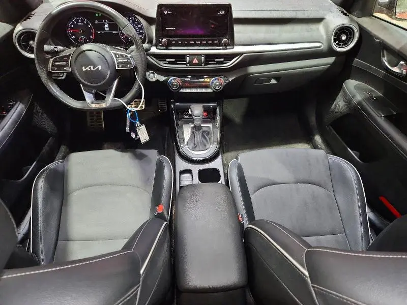 2022 KIA FORTE GT-LINE  