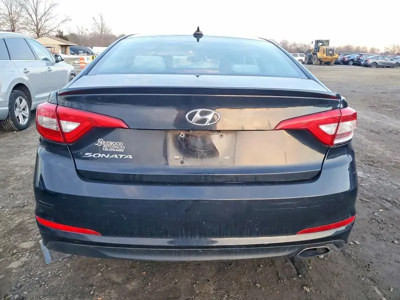 2016 HYUNDAI SONATA SE  