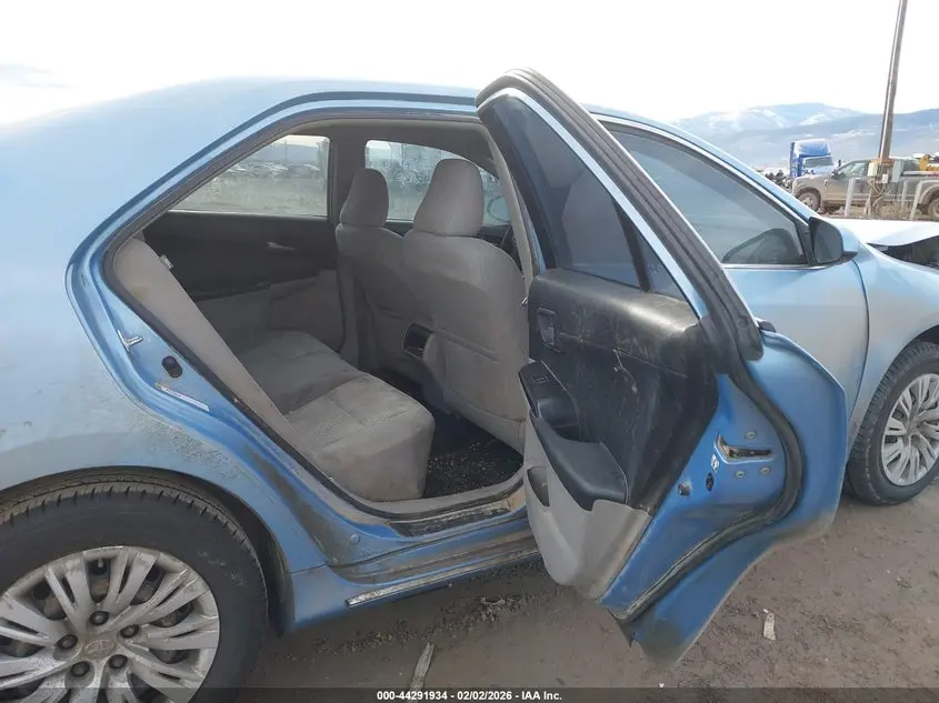 2012 TOYOTA CAMRY LE