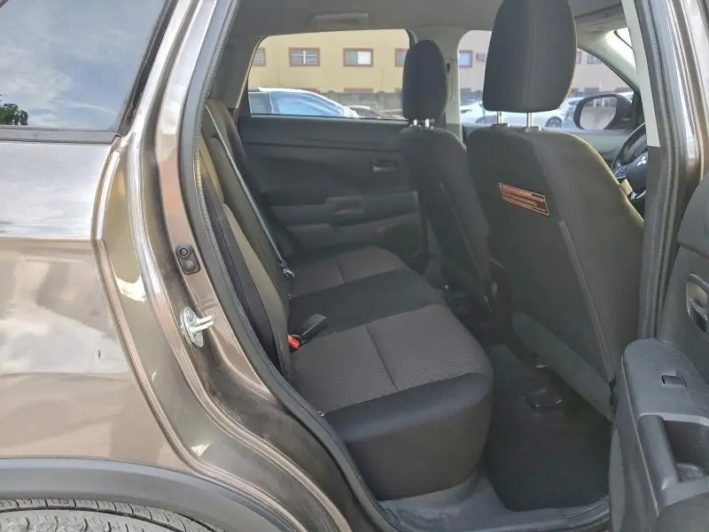 2018 MITSUBISHI OUTLANDER SPORT ES  