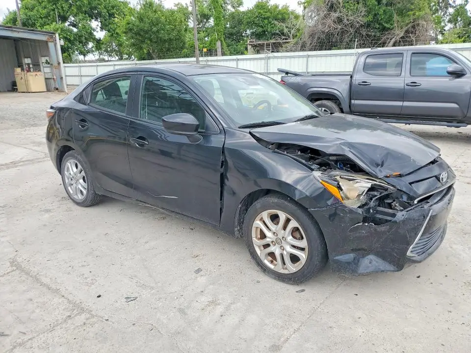 2017 TOYOTA YARIS IA BASE  