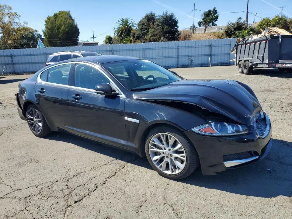 2013 JAGUAR XF   