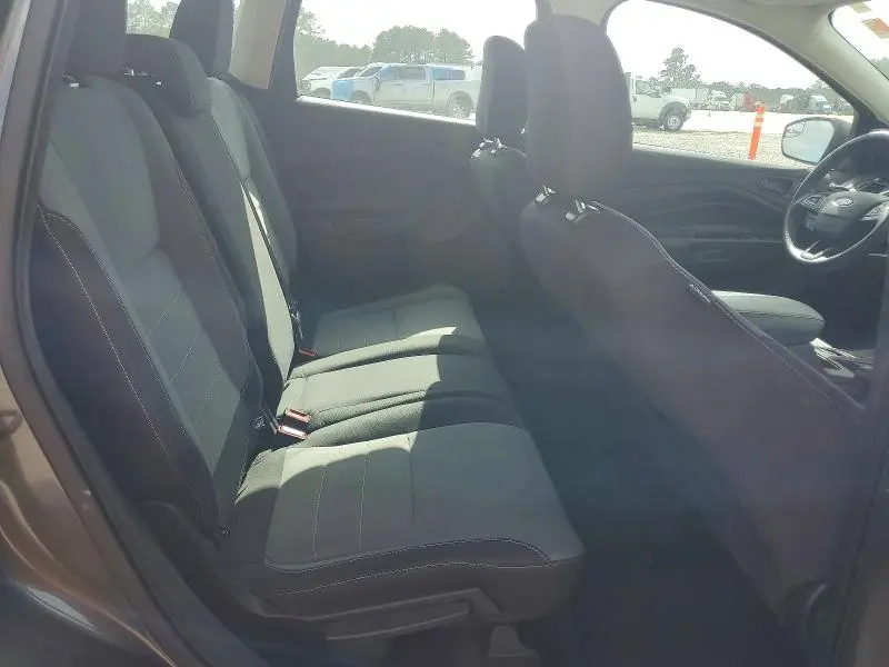 2018 FORD ESCAPE S  