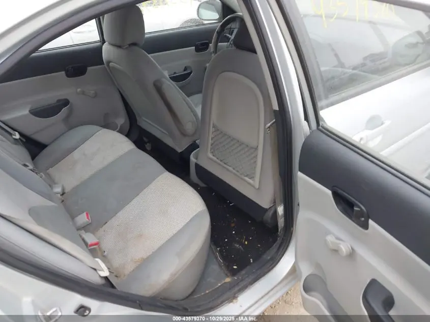 2011 HYUNDAI ACCENT GLS