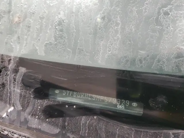 2017 TOYOTA COROLLA L  