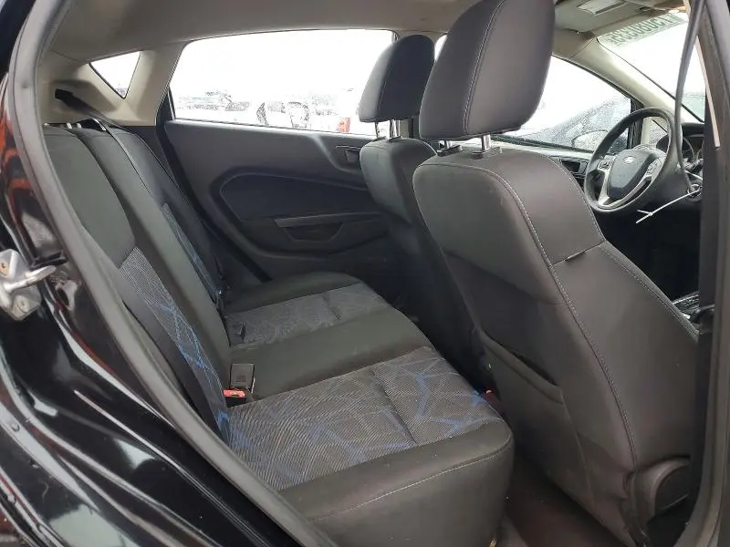 2011 FORD FIESTA SE  