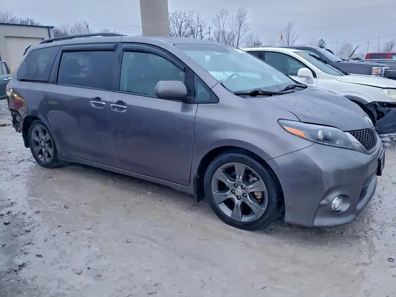 2015 TOYOTA SIENNA SPORT  