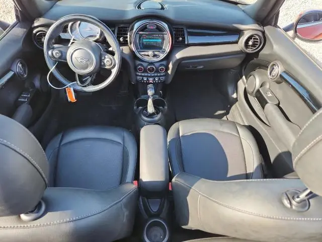 2019 MINI COOPER   