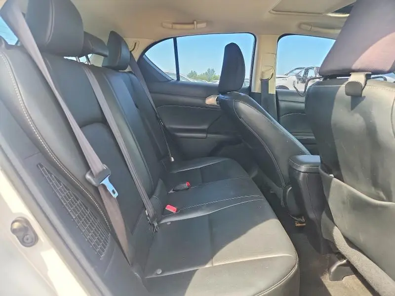 2015 LEXUS CT 200  