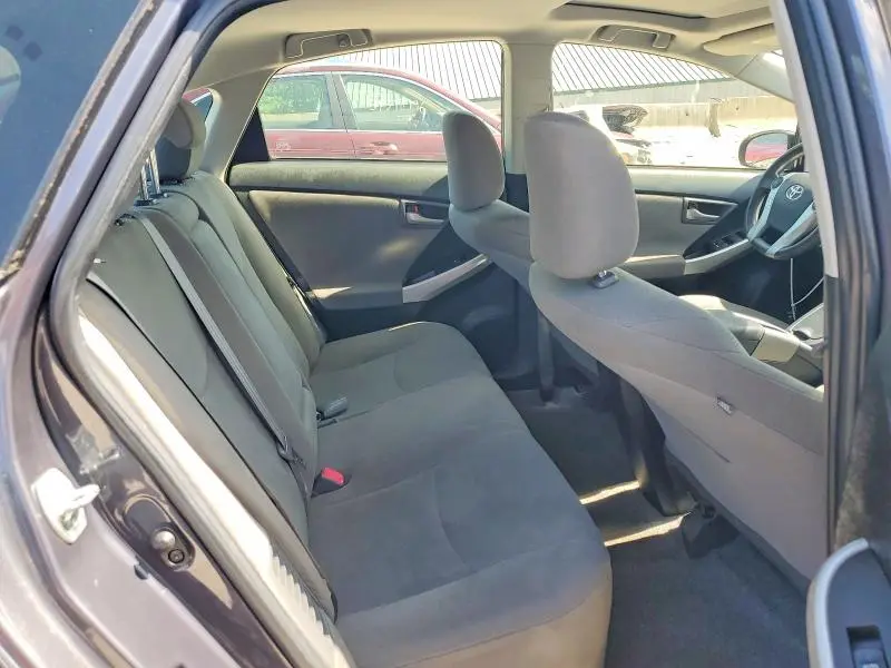 2015 TOYOTA PRIUS THREE  