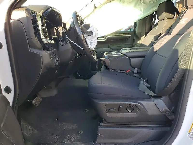 2022 CHEVROLET SILVERADO C1500 LT  