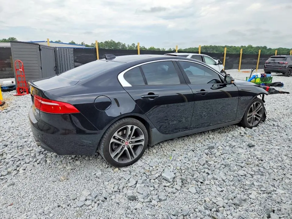 2017 JAGUAR XE PREMIUM  
