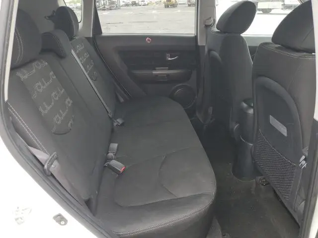 2013 KIA SOUL +  