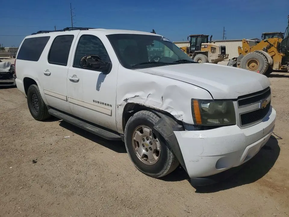 2011 CHEVROLET SUBURBAN C1500 LS  