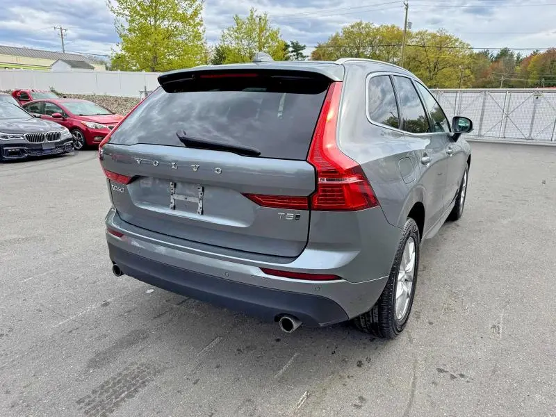 2021 VOLVO XC60 T5 MOMENTUM  