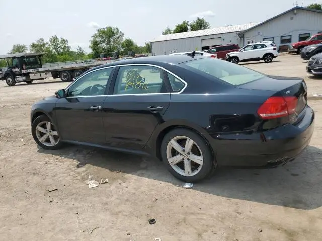 2013 VOLKSWAGEN PASSAT SE  