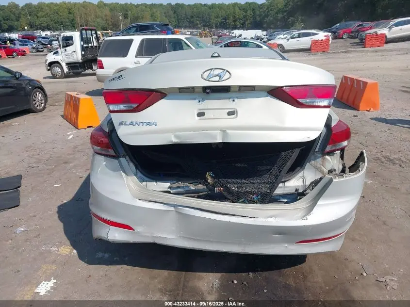 2017 HYUNDAI ELANTRA SE