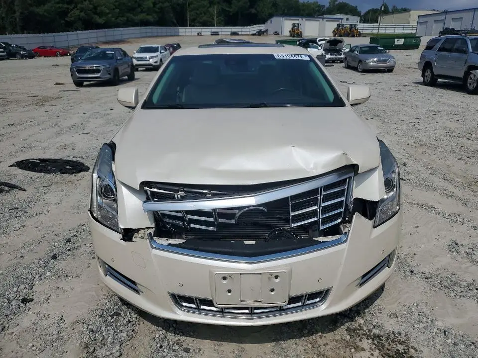 2013 CADILLAC XTS   