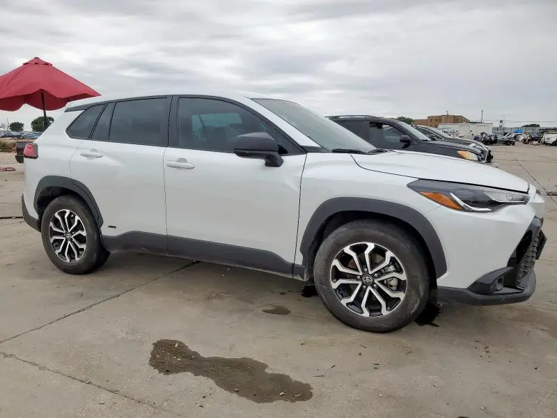 2023 TOYOTA COROLLA CROSS LE  