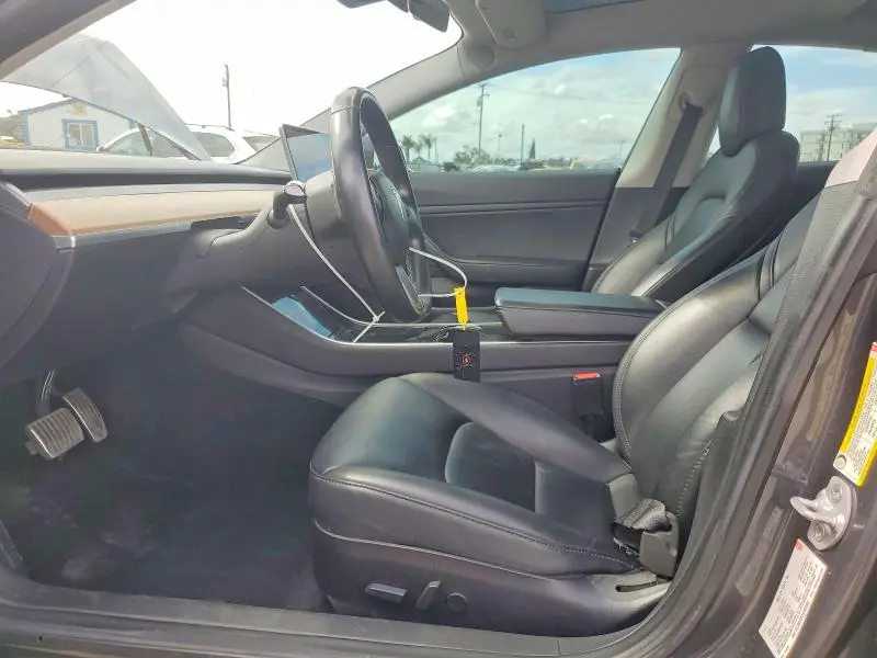 2018 TESLA MODEL 3   