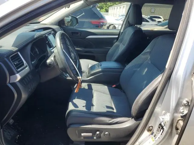 2016 TOYOTA HIGHLANDER LE  
