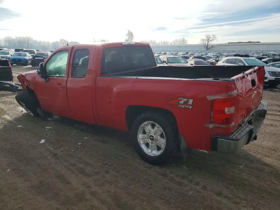 2011 CHEVROLET SILVERADO K1500 LT  