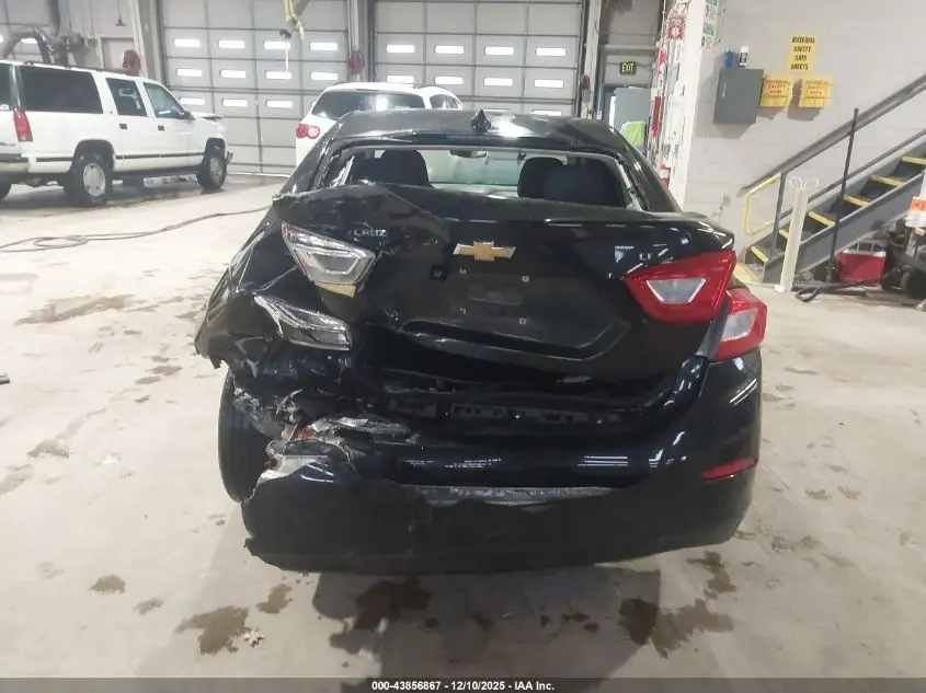 2017 CHEVROLET CRUZE LT AUTO