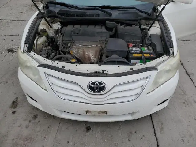 2011 TOYOTA CAMRY BASE  